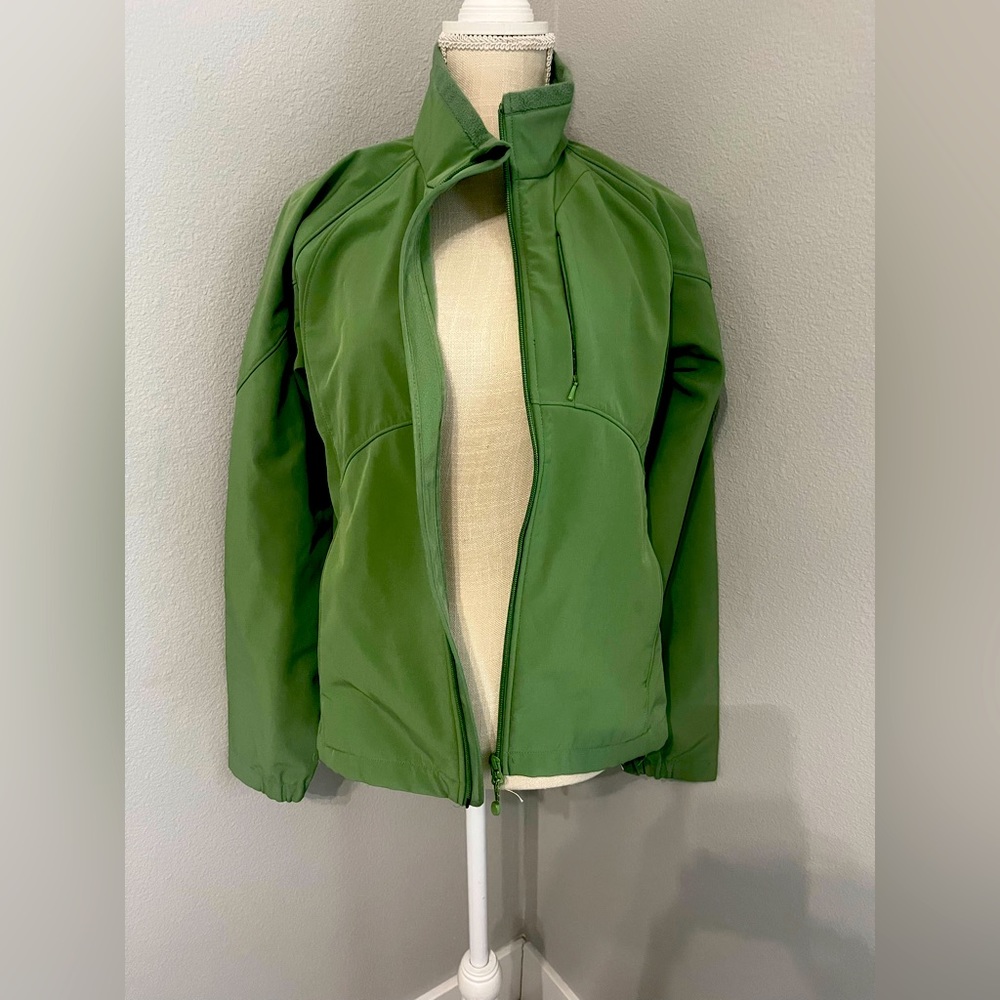 Women’s medium Black Diamond green jacket